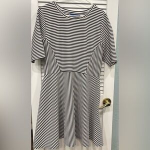 Apt 9 size large dress